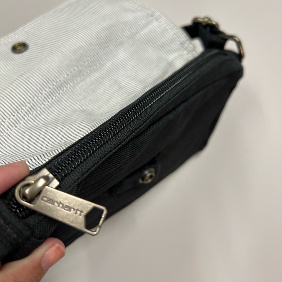Carhartt Women's Essentials Pouch Crossbody Bag in Black - Picture 6 of 9